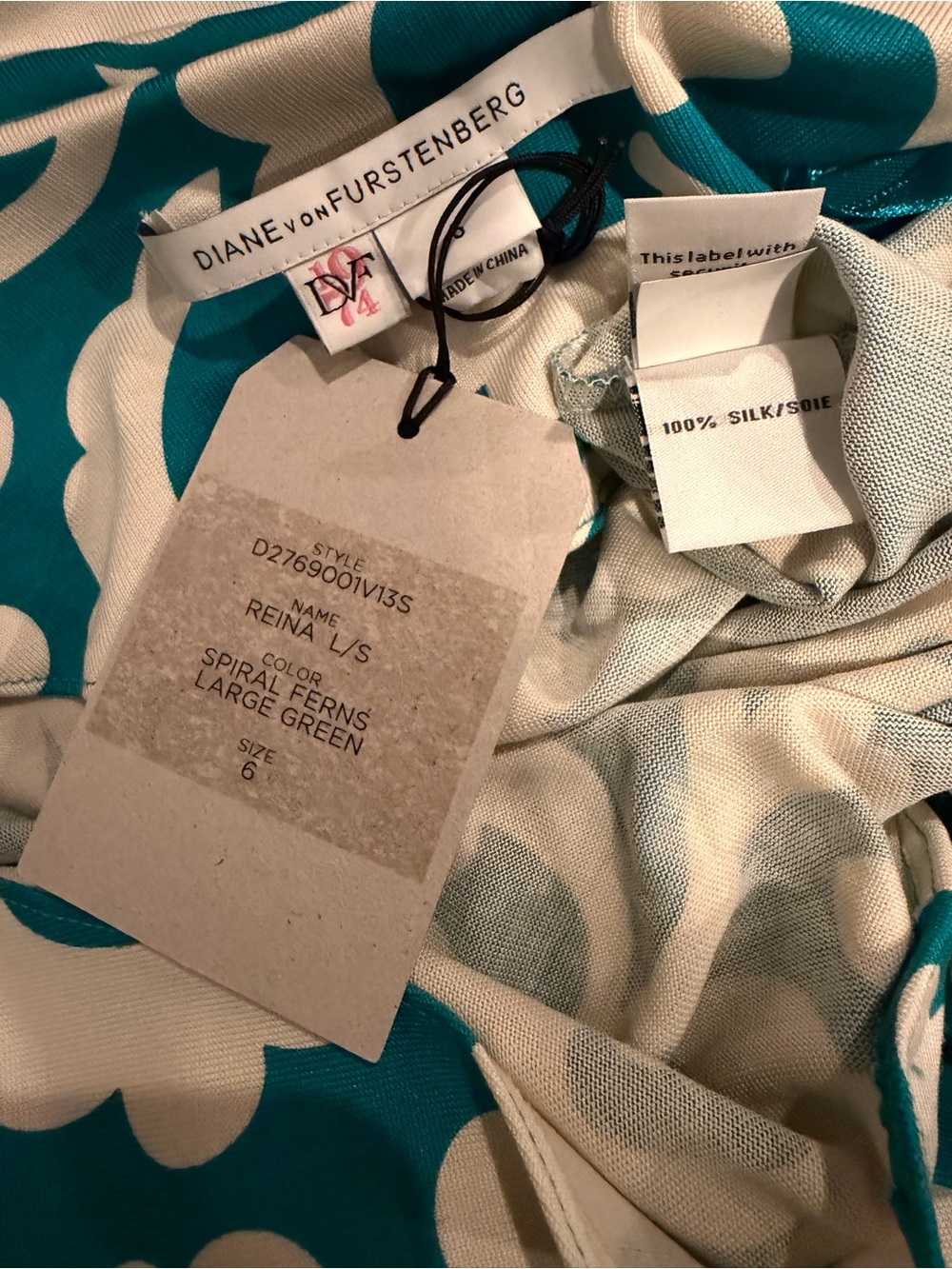 100% Silk Diane Von Furstenberg V-Neck Long Sleeve Green and White Sheath Dress - Picture 6 of 8